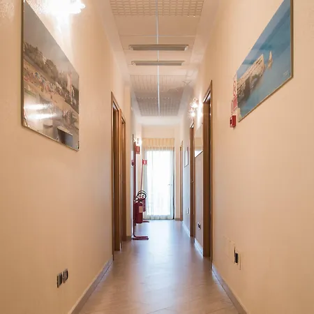 Hotel Mirage 3*