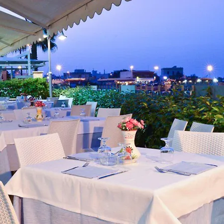 Hotel Mirage 3*