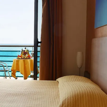 Mirage Hotel 3*