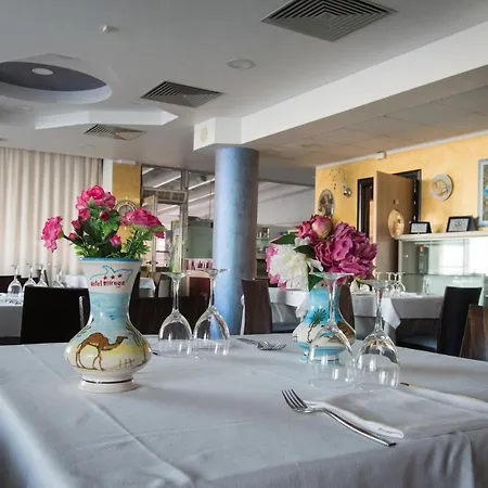 Hotell Mirage